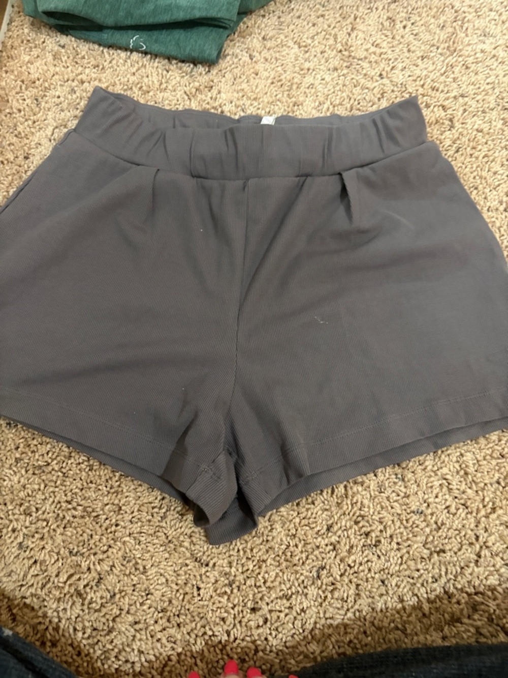 Vuori High-Waist Ribbed Charcoal Lounge Shorts